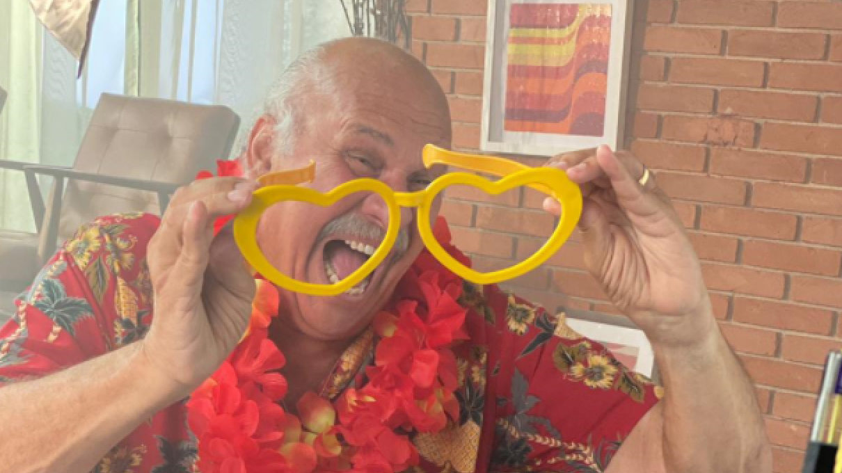 Márcio Canuto participa da cobertura do Carnaval da Brahma (Divulgação)
