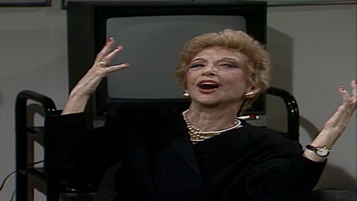 Dona Kiki (Célia Biar) em Sassaricando