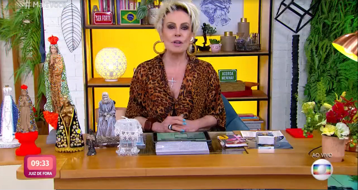 Ana Maria Braga durante o Mais Você