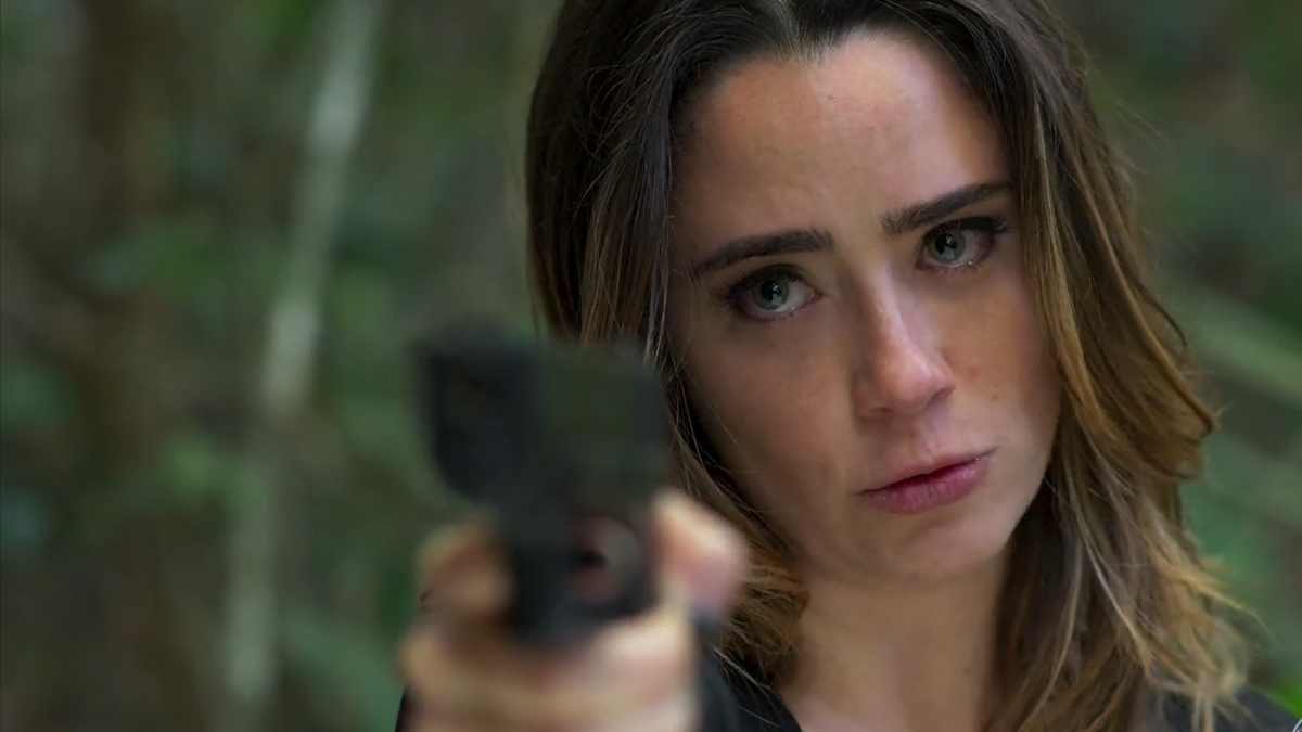 Bruna (Fernanda Vasconcellos) em Haja Coração
