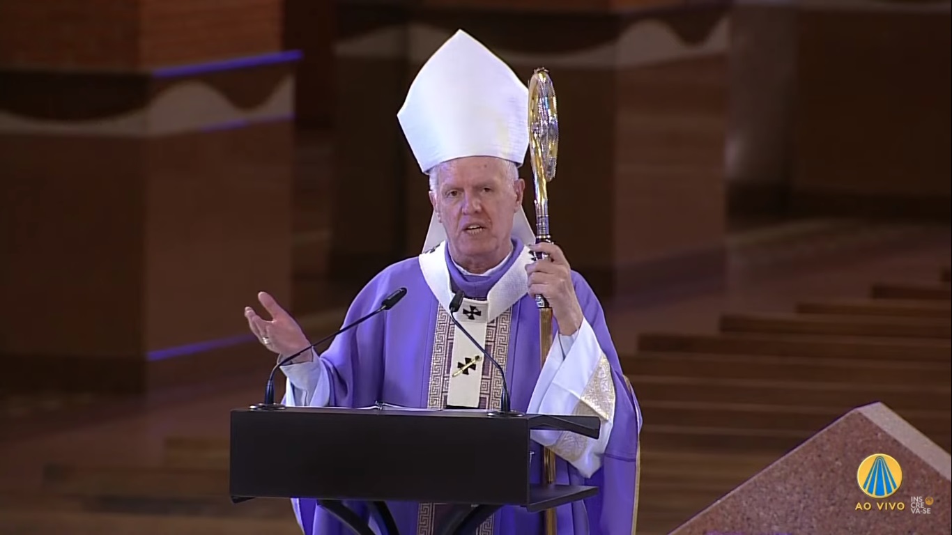 Trecho de missa celebrada por Dom Orlando Brandes (Reprodução / TV Aparecida)