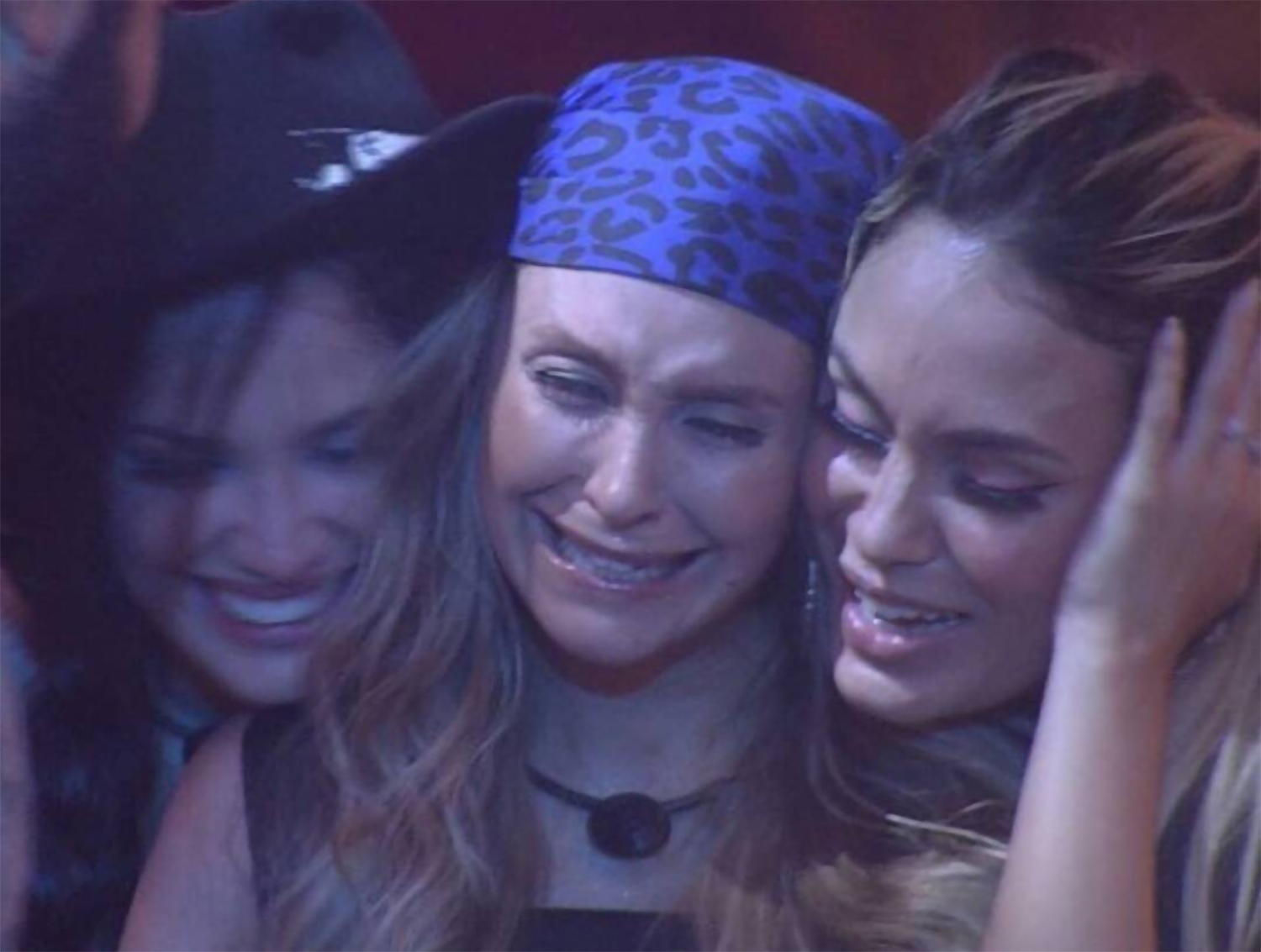 Carla Diaz, Sarah e Juliette