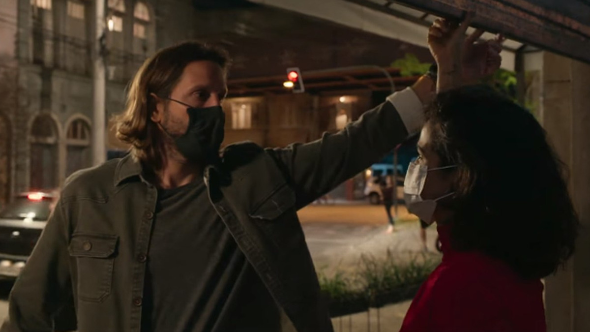 Davi (Vladimir Brichta) e Érica (Nanda Costa), de Amor de Mãe (Reprodução/Globo)