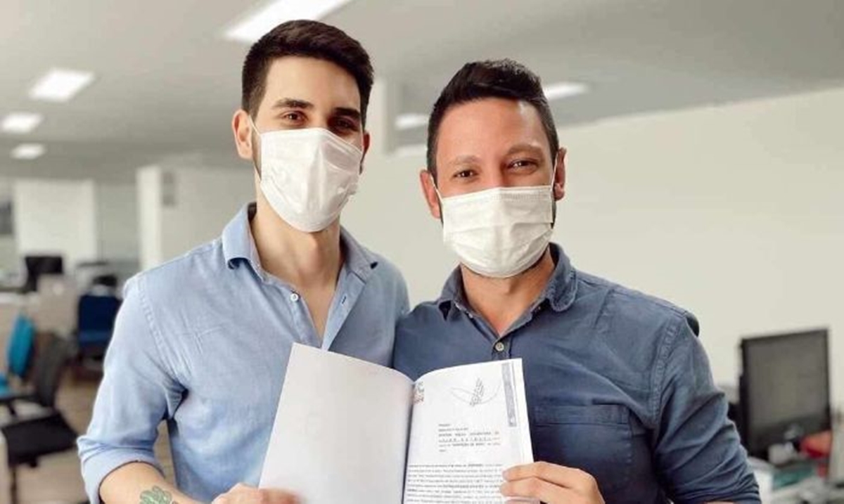 Edivaldo Dondossola e namorado se casam no Rio de Janeiro (Reprodução: Instagram)