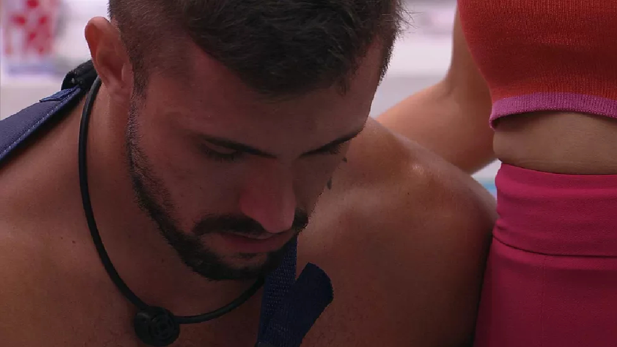 Arthur chora depois de Paredão do BBB 21