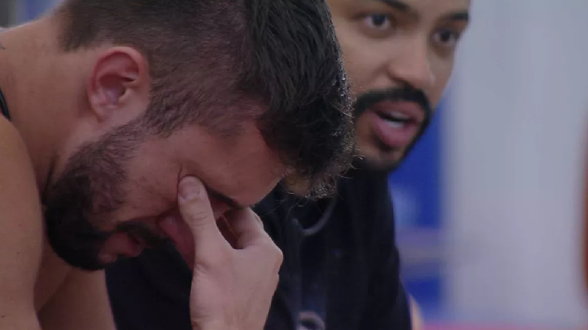 Arthur desabafa com Projota no BBB 21