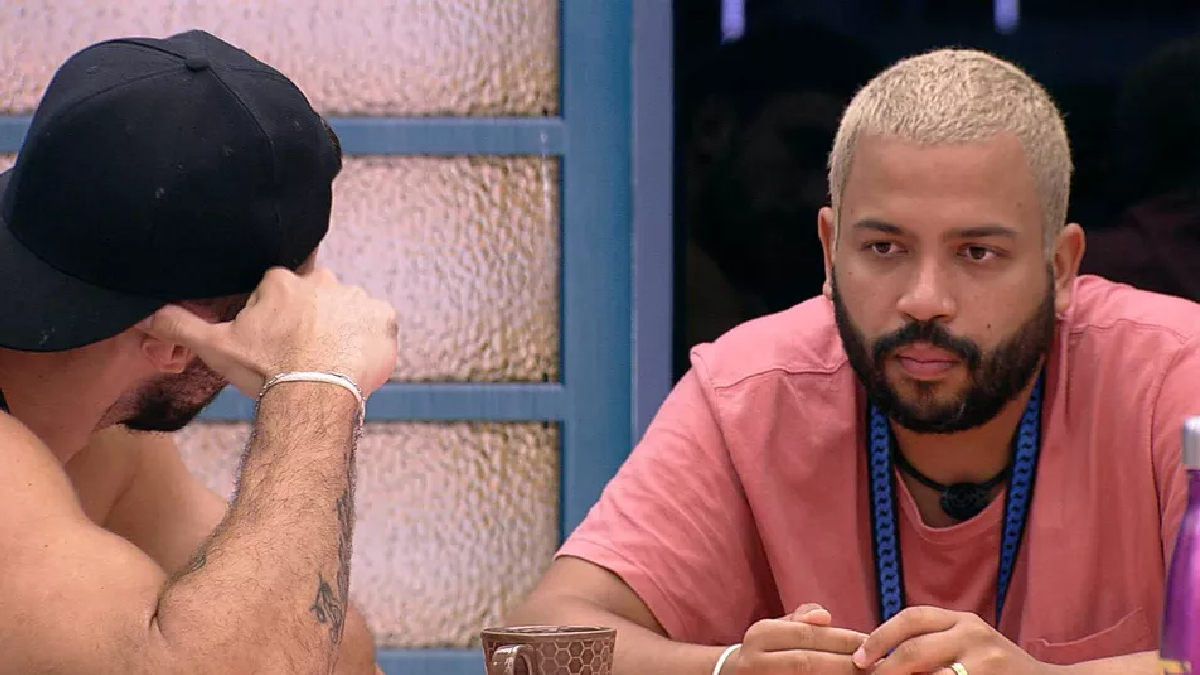 Arthur e Projota conversam no BBB 21