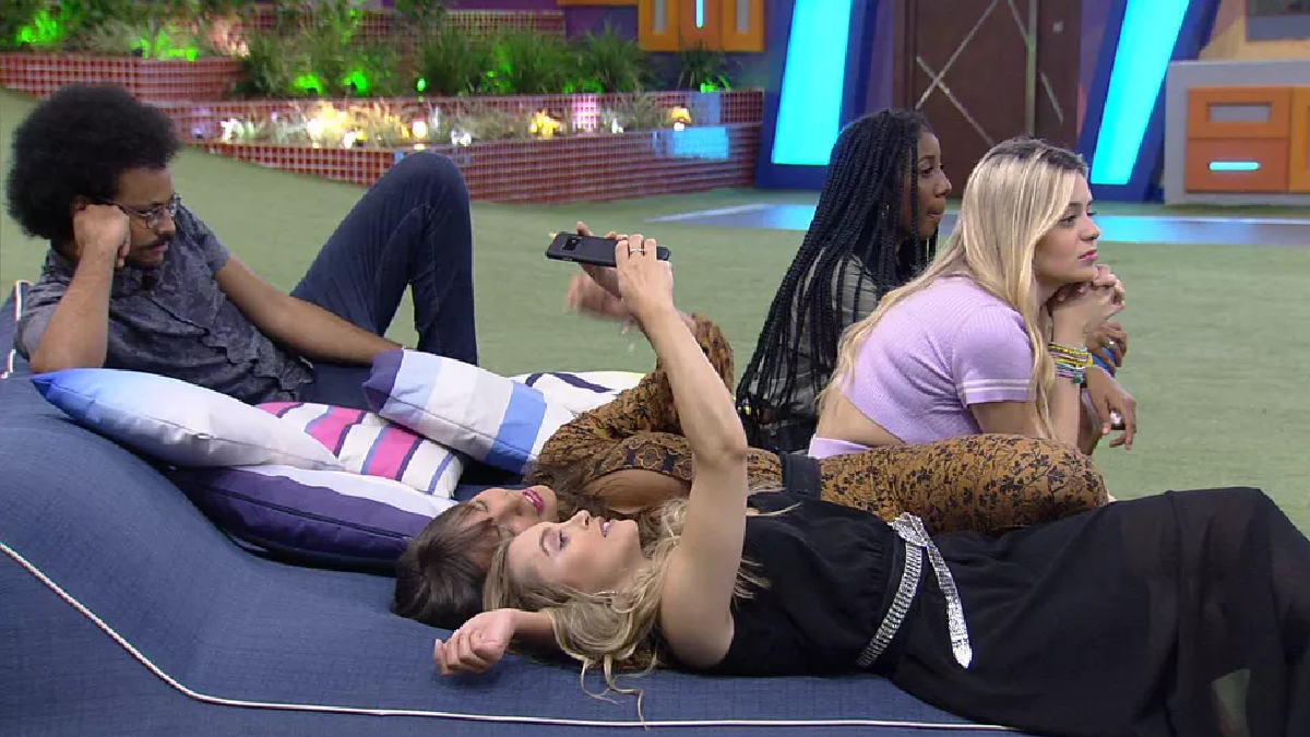 Brothers curtem o som dos emparedados no BBB 21