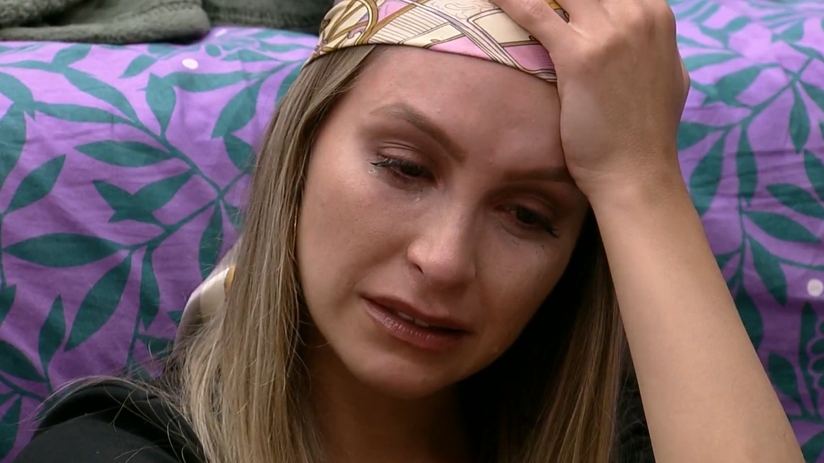 Carla Diaz chora no BBB 21