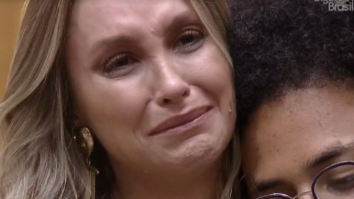 Carla Diaz chora após ser indicada ao paredão do BBB 21