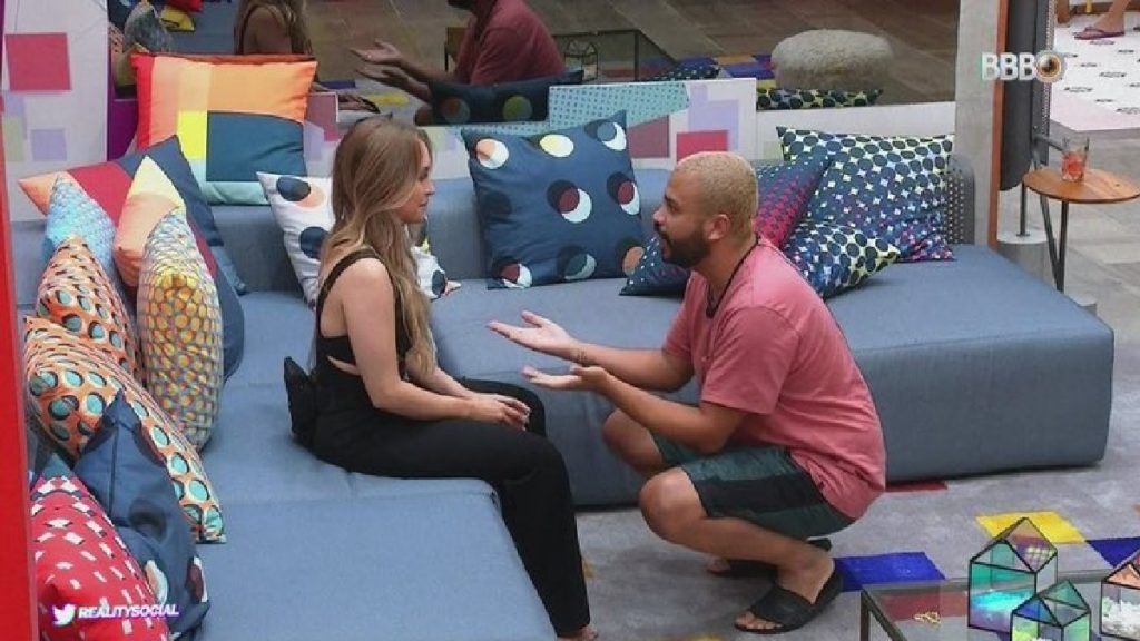 Projota pede desculpas a Carla Diaz no BBB 21