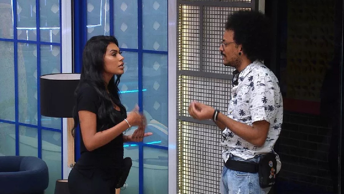 Bate boca entre Pocah e João Luiz no BBB 21