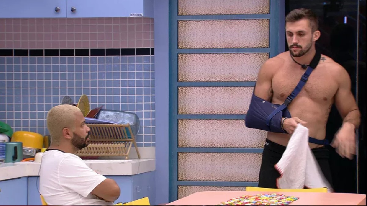 Arthur conversa com Projota no BBB 21
