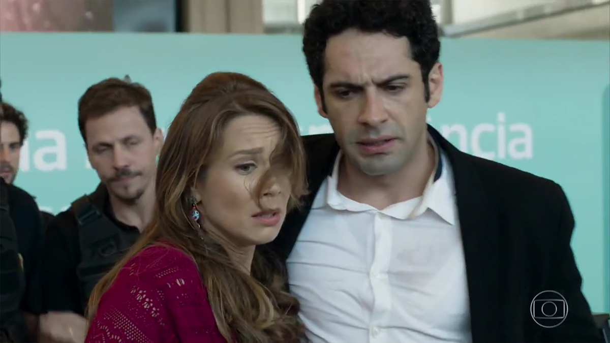Tancinha (Mariana Ximenes) e Beto (João Baldasserini) em Haja Coração