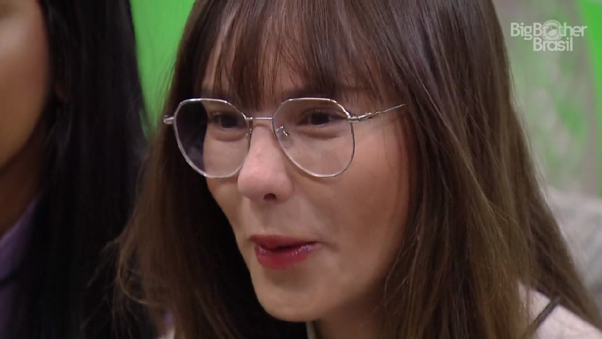 Thaís no almoço do Anjo do BBB 21