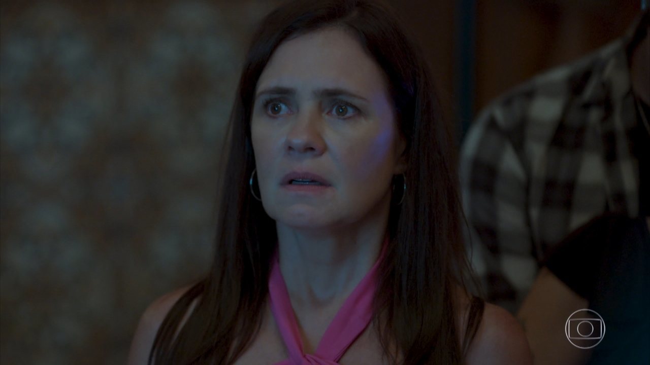 Thelma (Adriana Esteves) em Amor de Mãe
