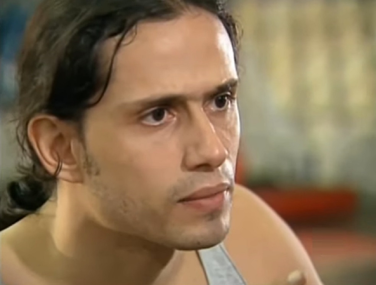 Giulio (Eduardo Felipe) em A Próxima Vítima