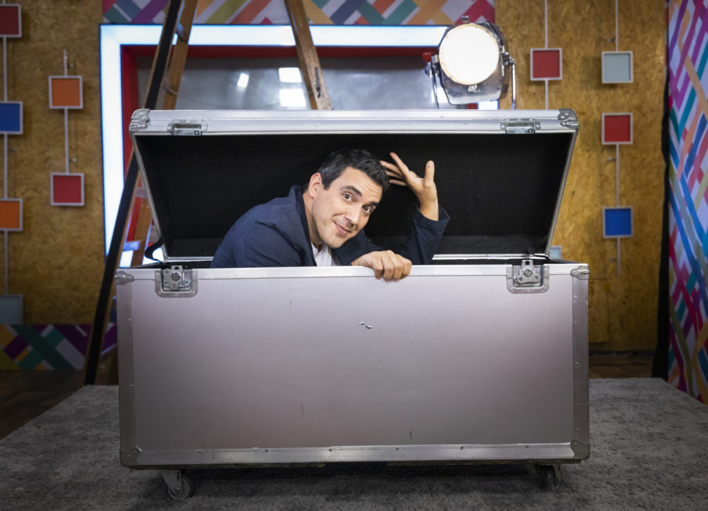 Andr&eacute; Marques nos bastidores da Globo (Divulga&ccedil;&atilde;o).