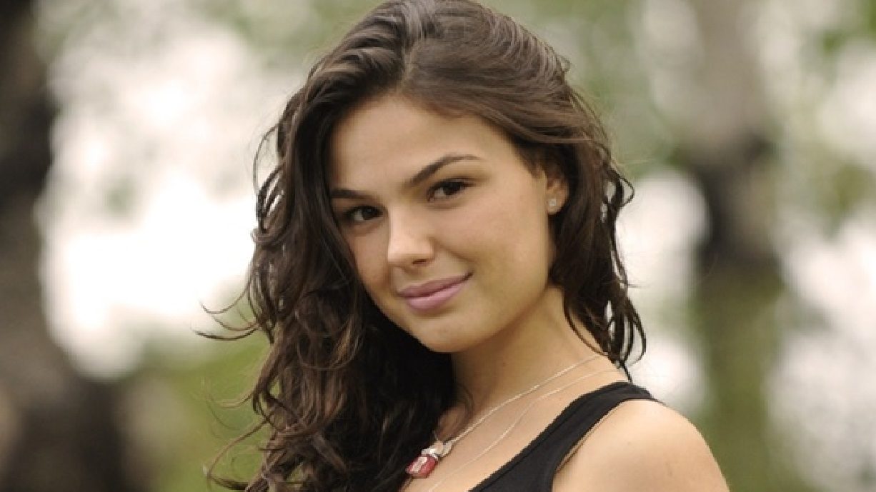 Ísis Valverde como Marcela em Ti Ti Ti (Divulgação / Globo)