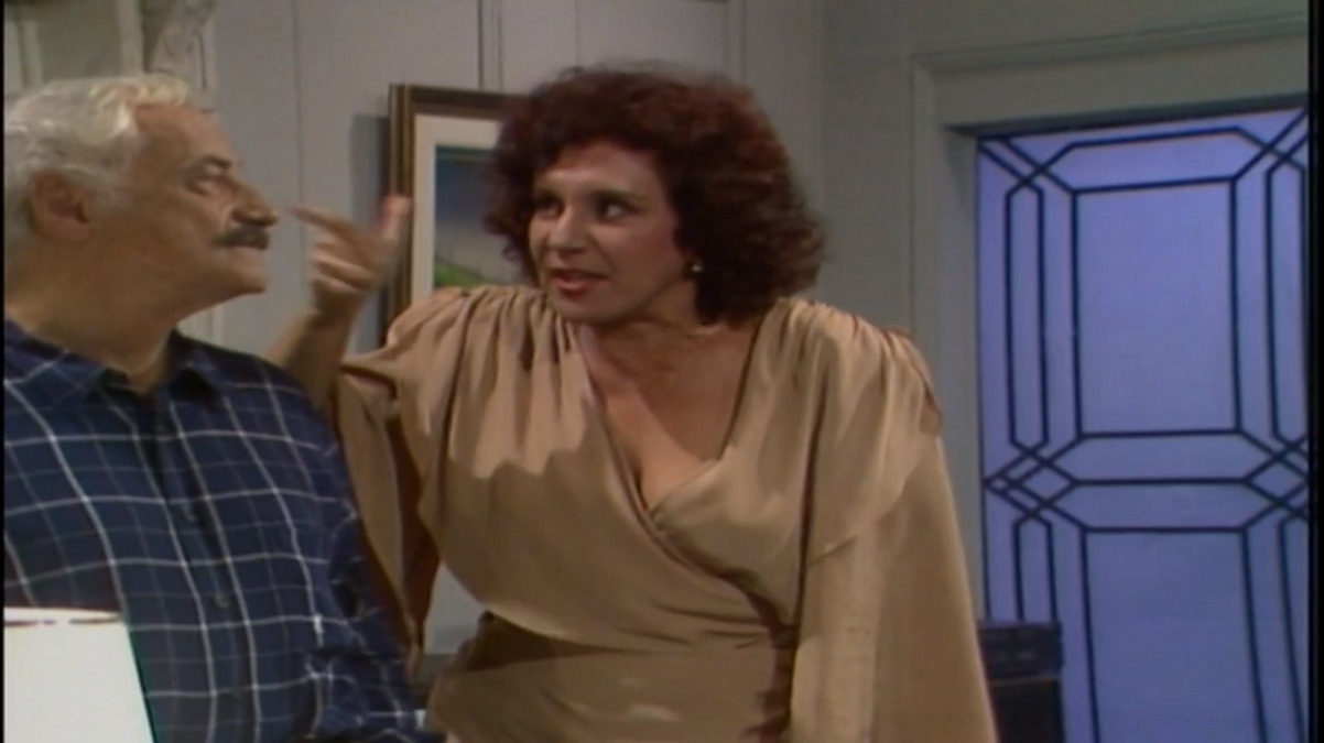 Aparício (Paulo Autran) e Lucrécia (Maria Alice Vergueiro) em Sassaricando