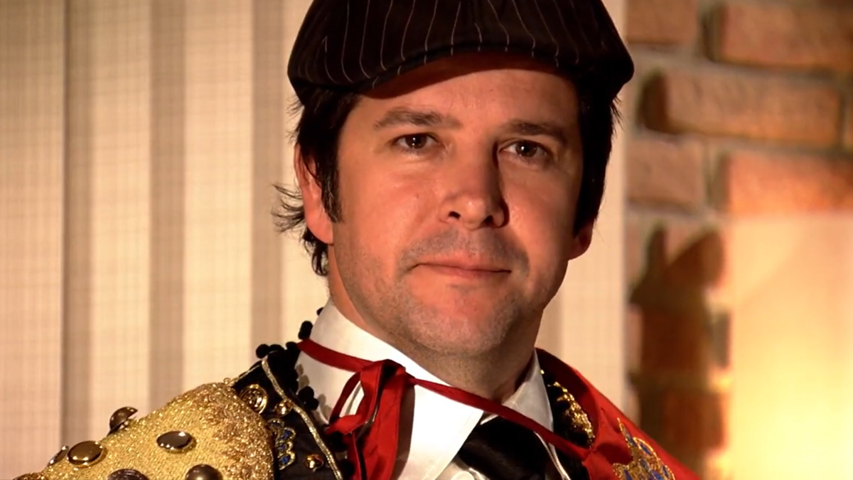 Ariclenes (Murilo Benício) se transforma em Victor Valentim (Reprodução/Globo)