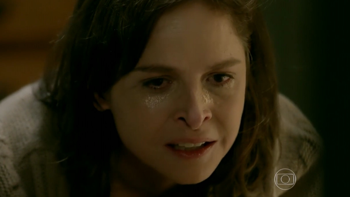 Cora (Drica Moraes) leva Eliane (Malu Galli) à morte em Império (Reprodução/Globo)