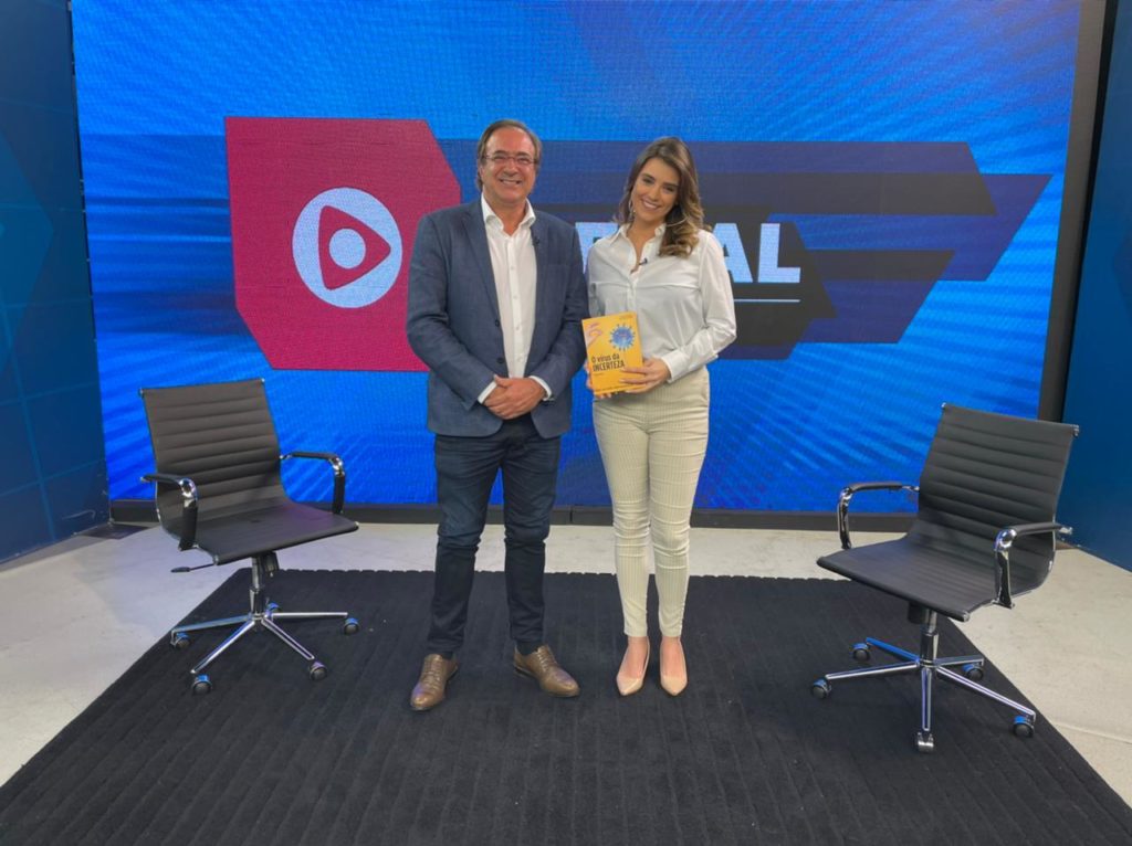 Dr. Jorge Sanchez e a jornalista Camila Smithz