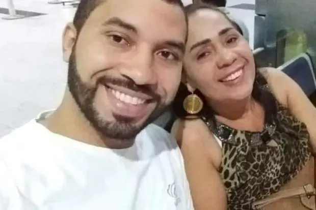 Gilberto e a mãe, Jacira (Reprodução)