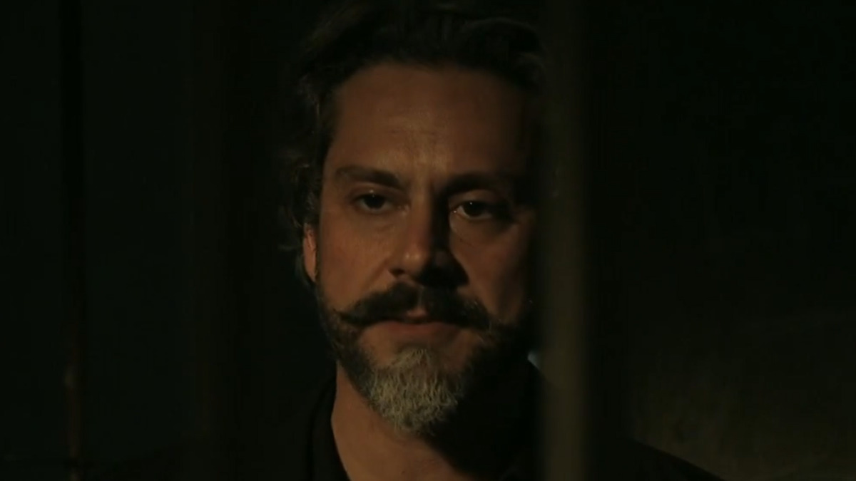 José Alfredo (Alexandre Nero) humilha João Lucas (Daniel Rocha) em Império (Reprodução/Globo)