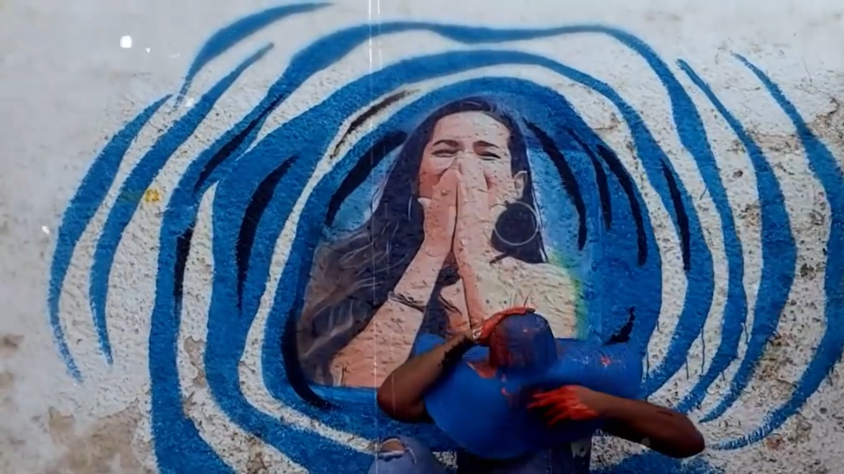Pintura de Juliette em videoclipe