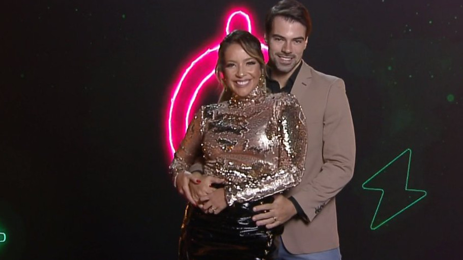Renata e Leandro (Reprodução/Record TV)