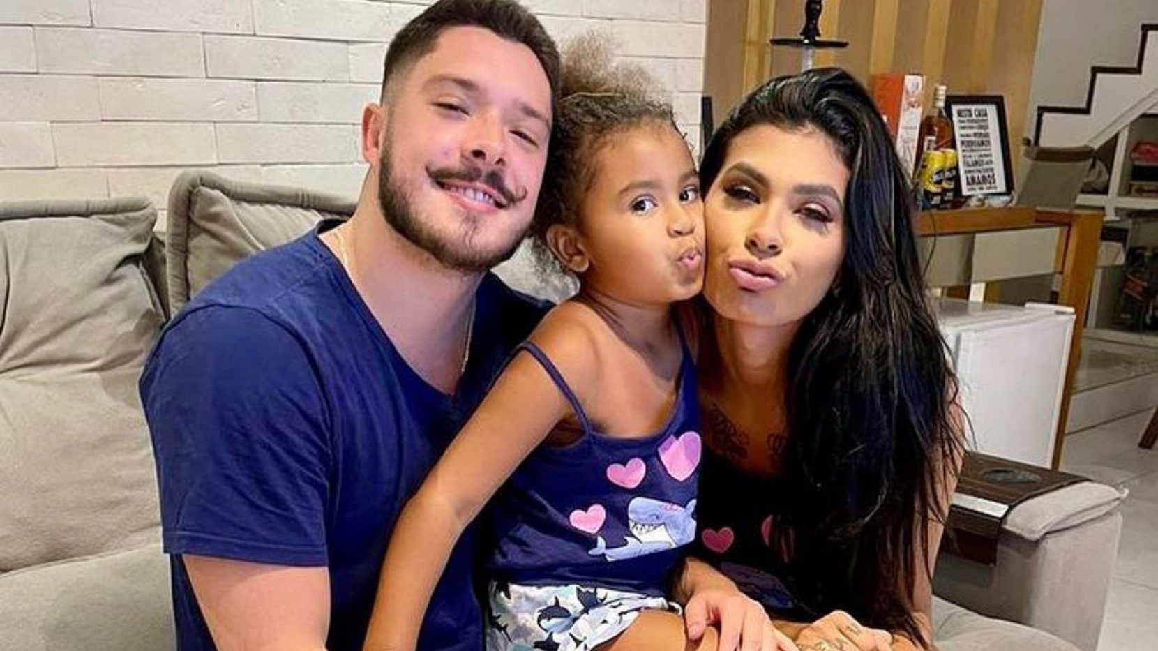 Ronan, Vitória e Pocah