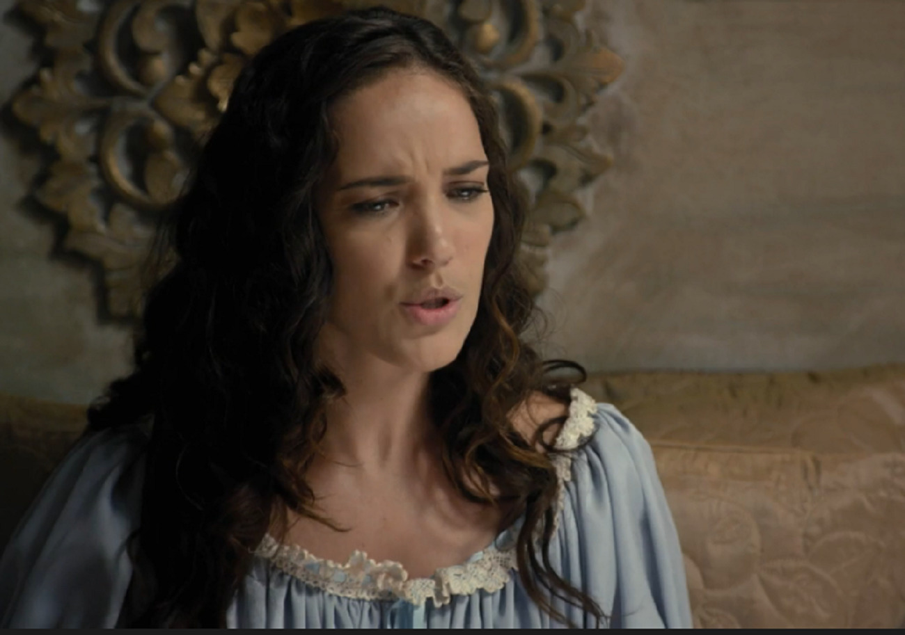 Lizabeta (Adriana Birolli) em Belaventura