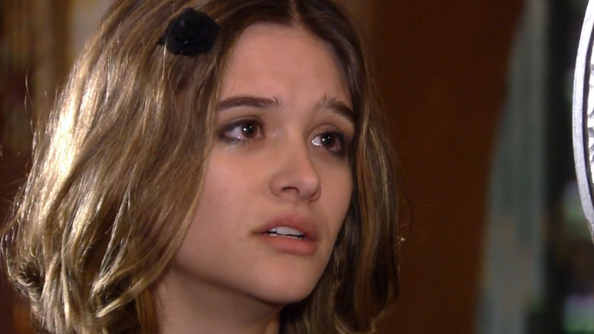 Valquíria (Juliana Paiva) em Ti Ti Ti (Reprodução/Globo)