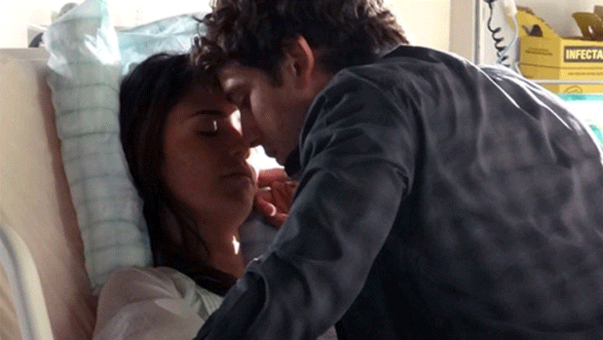 Rafael Cardoso e Fernanda Vasconcellos como Rodrigo e Ana em A Vida da Gente (Reprodução / Globo)