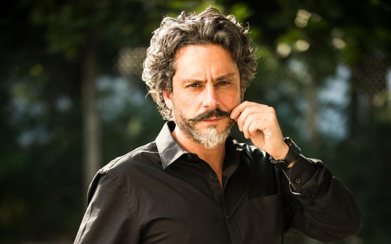 José Alfredo (Alexandre Nero) em Império