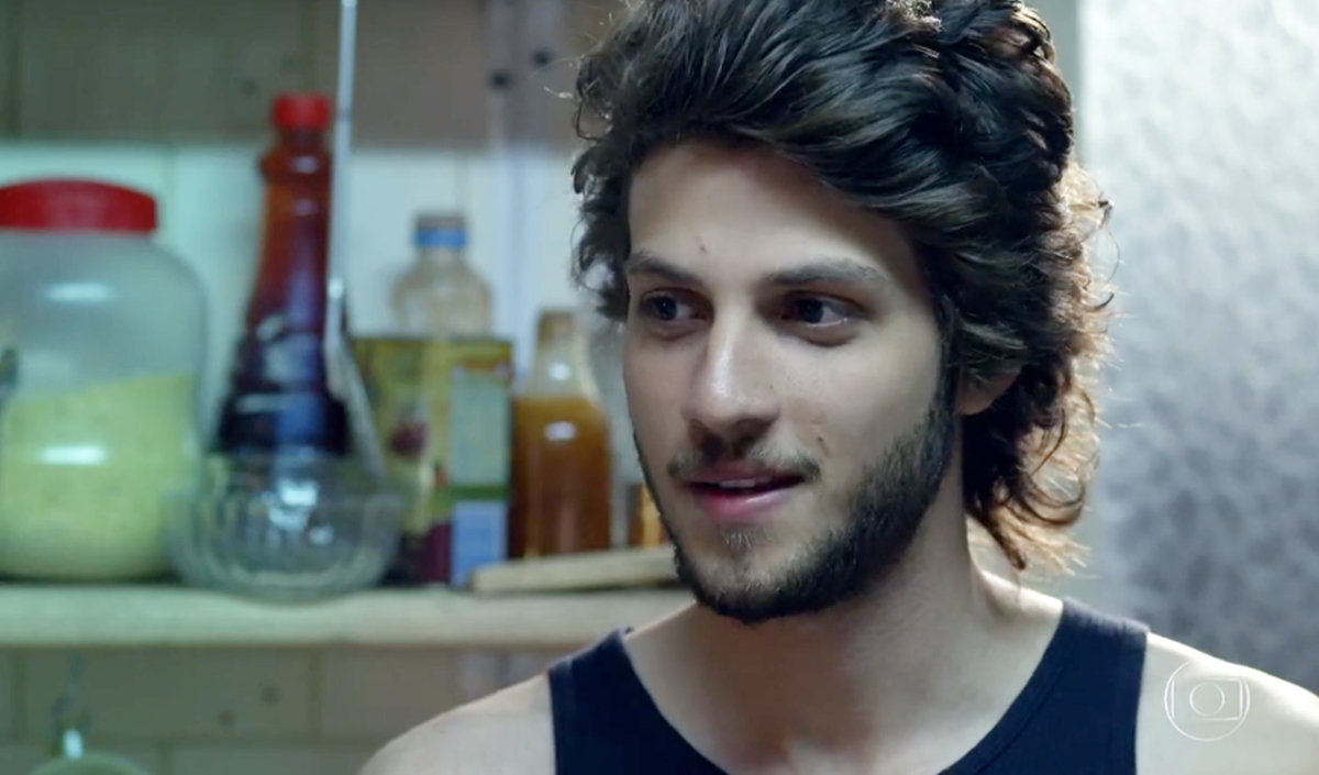 Chay Suede interpreta José Alfredo na primeira fase de Império (Reprodução: Globo)