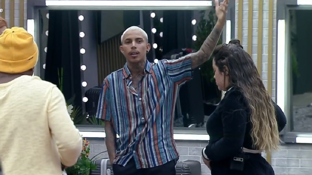Matheus Yurley sai em defesa de Pimpolho no Power Couple