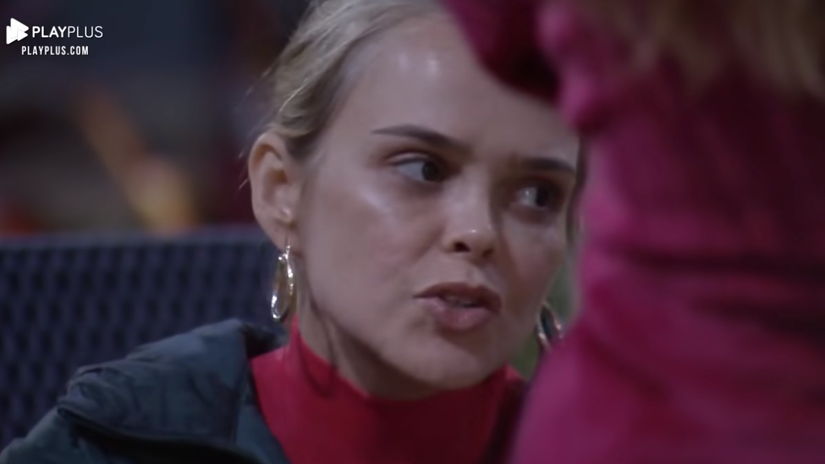 Nina Cachoeira no Power Couple