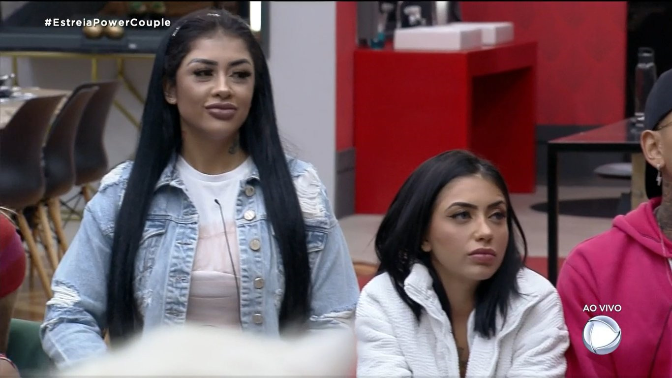 Fernanda Medrado e MC Mirella no Power Couple Brasil