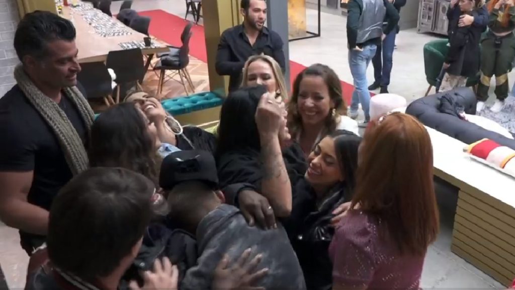 Participantes recebem Bibi e Pimpolho no Power Couple