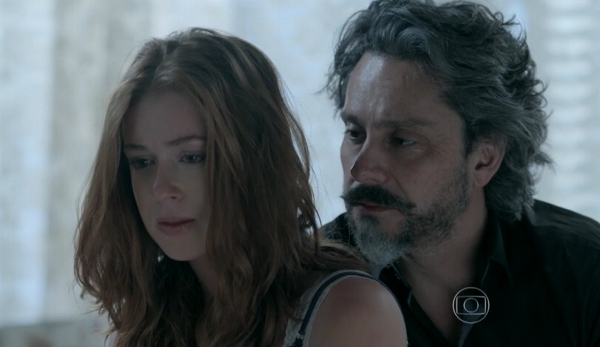 José Alfredo (Alexandre Nero) e Maria Isis (Marina Ruy Barbosa) em cena de Império