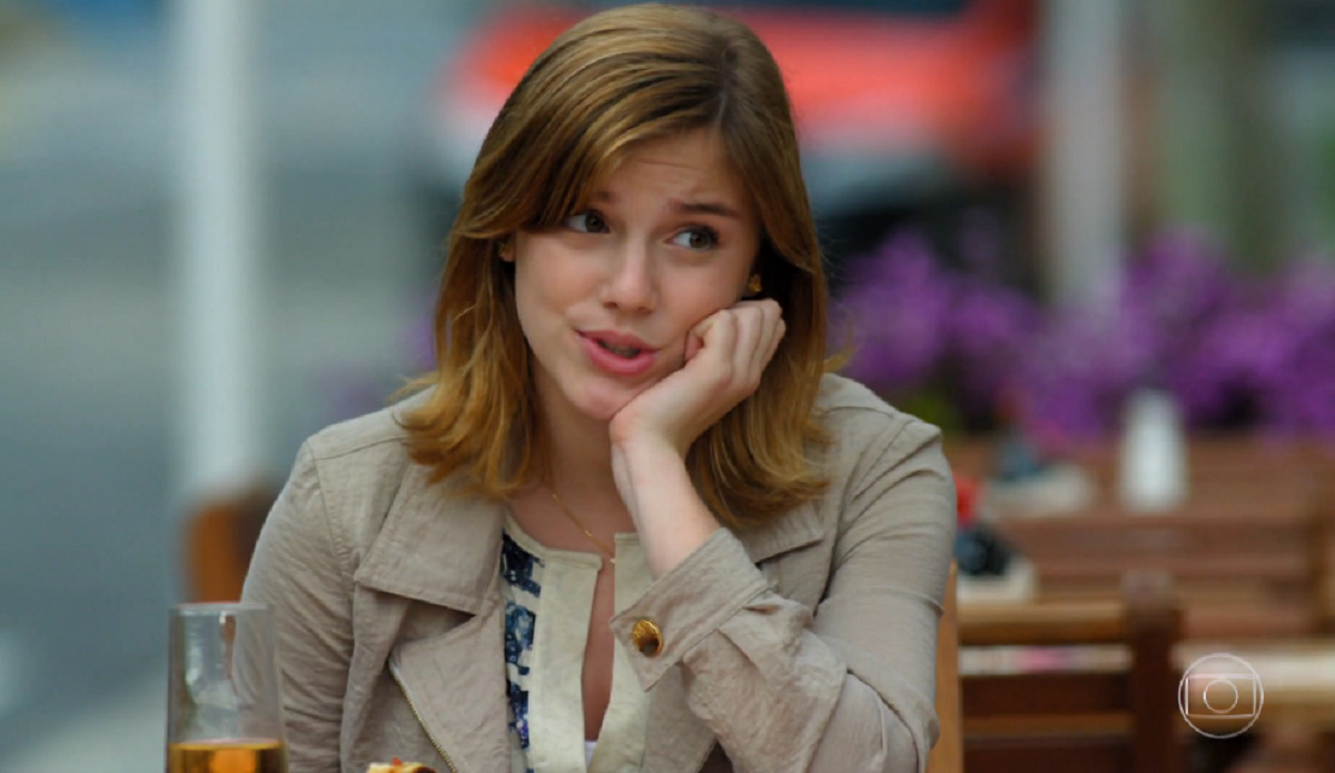 Alice Wegmann como Sofia em A Vida da Gente