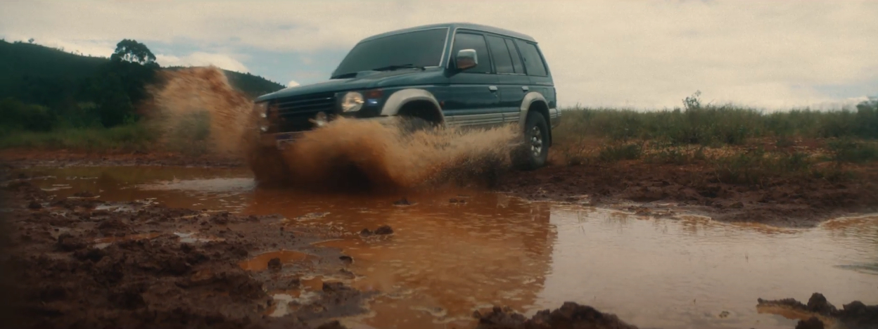 Mitsubishi Pajero Full