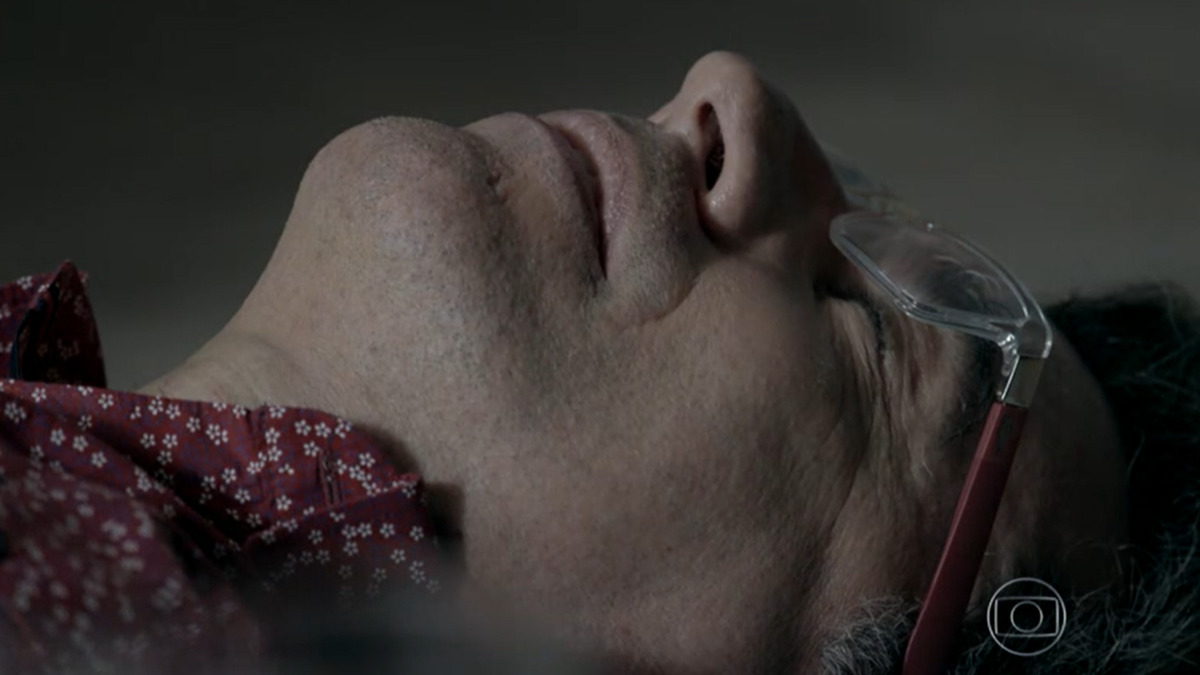 Téo Pereira (Paulo Betty) em Império (Reprodução/Globo)