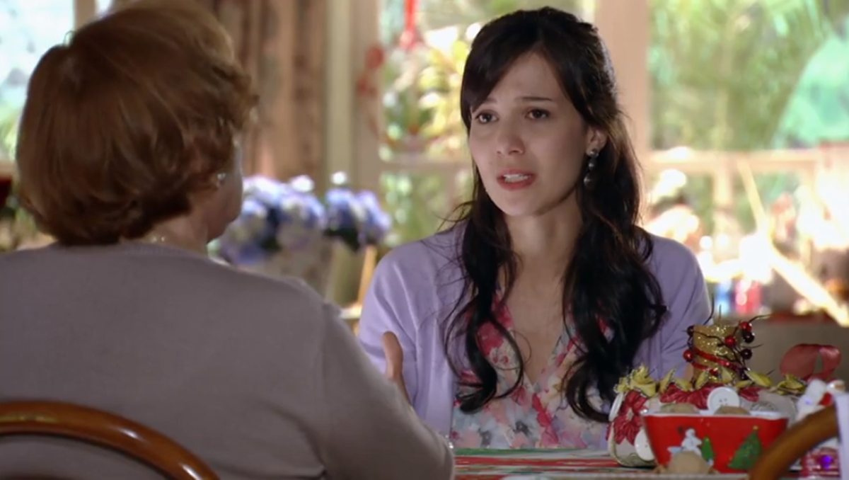 Nicette Bruno (Iná) e Marjorie Estiano (Manu) em cena de A Vida da Gente (Reprodução: Globo)