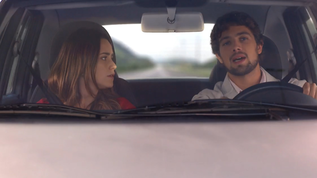 Ana (Fernanda Vasconcellos) e Rodrigo (Rafael Cardoso) em A Vida da Gente