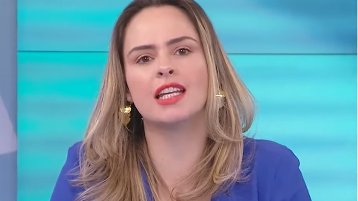 Ana Paula Renault no Fofocalizando