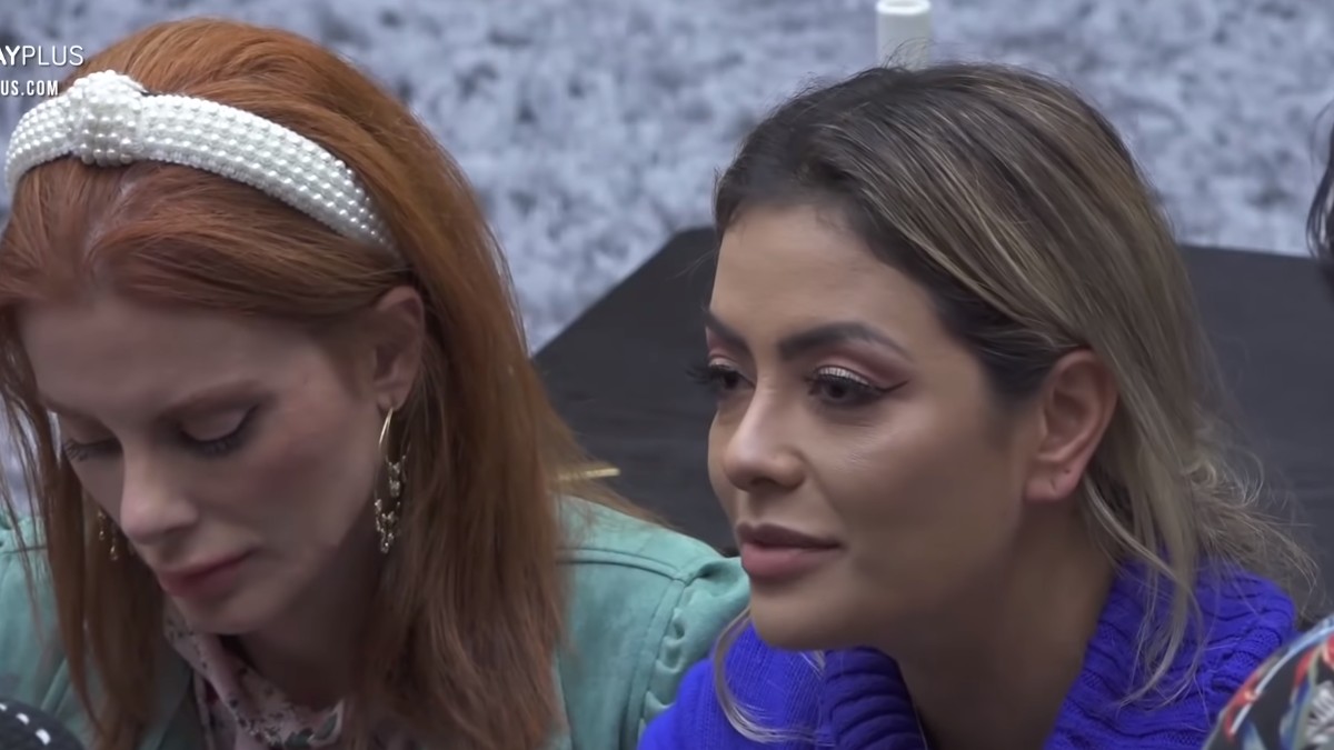 Déborah e Li Martins no Power Couple