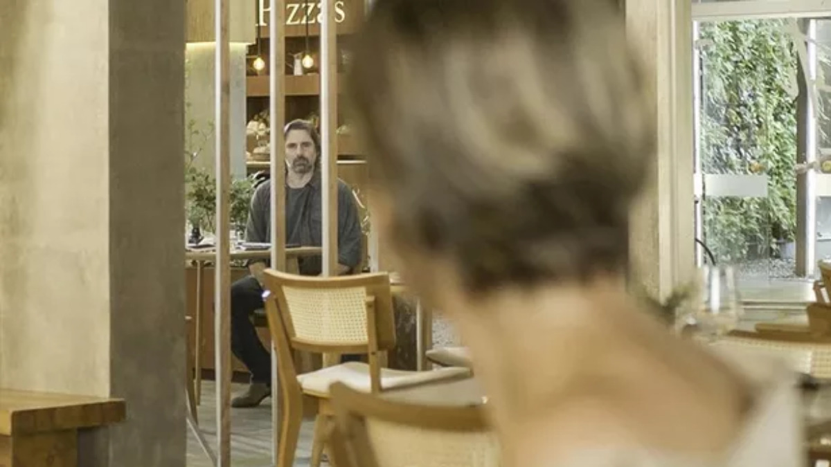 Helena (Flávia Alessandra) e Mário (Murilo Rosa) em Salve-se Quem Puder (Reprodução/Globo)